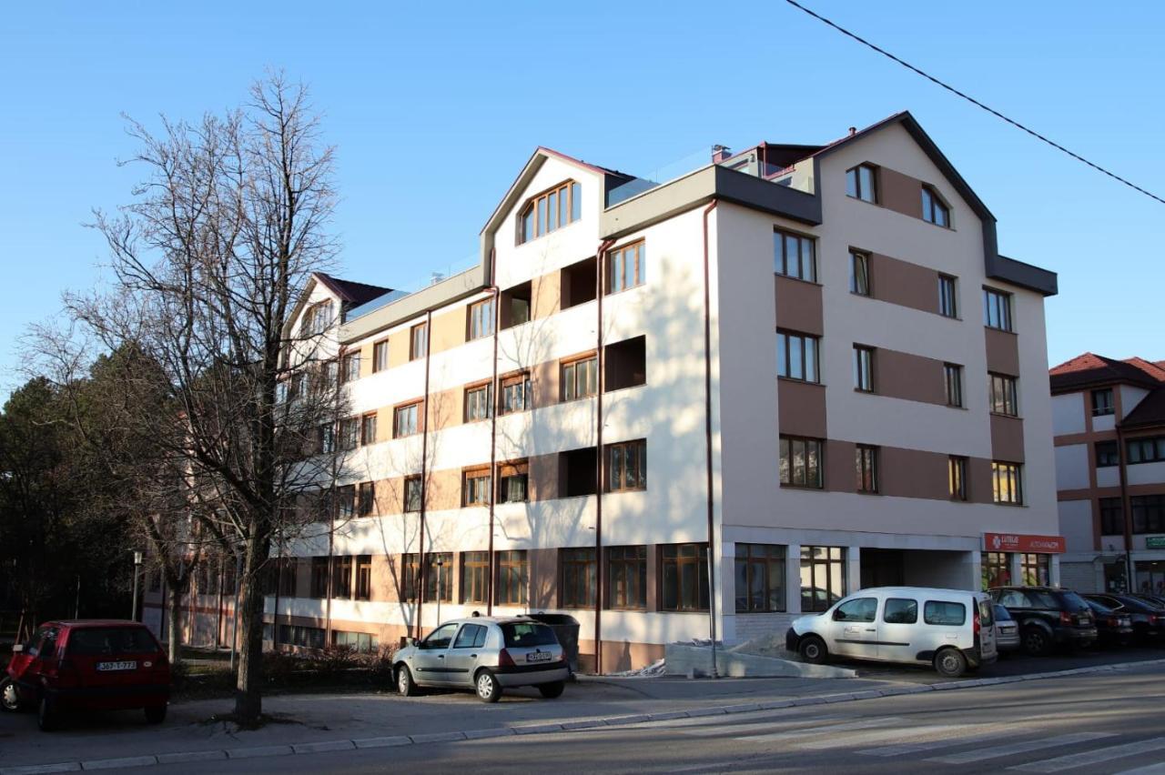 Apartman "Park" 利夫诺 外观 照片
