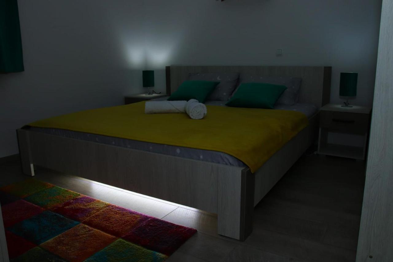 Apartman "Park" 利夫诺 外观 照片