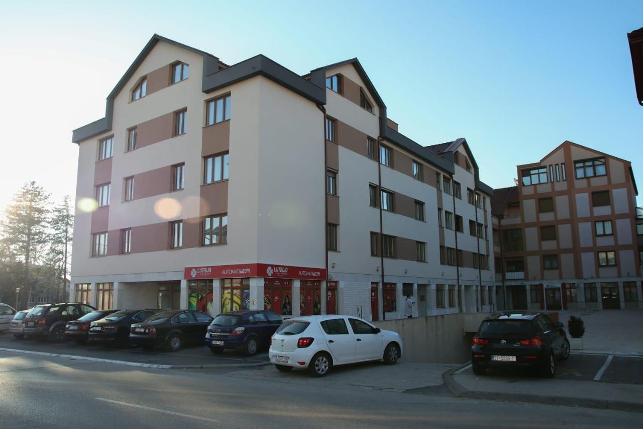 Apartman "Park" 利夫诺 外观 照片