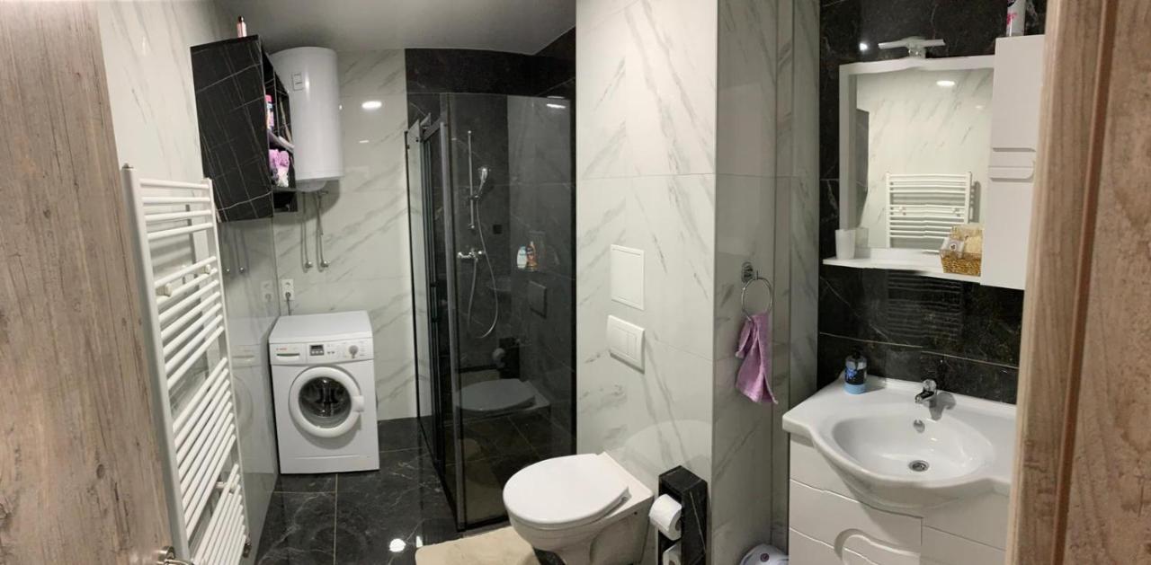 Apartman "Park" 利夫诺 外观 照片